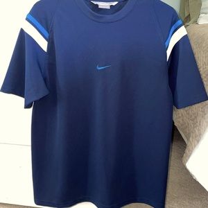 Nike Mens MED Thick Mesh Shirt